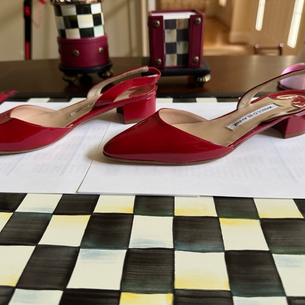 Manolo Blahnik Red Pointed Toe Heels